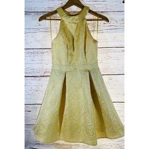 Disney Beauty & the Beast Belle Princess Dress Size Juniors Small Yellow Brocade